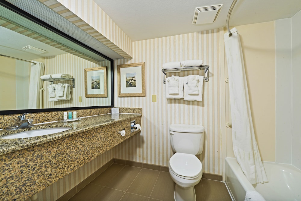 Suite, 2 Queen Beds, Non Smoking - Photo 8