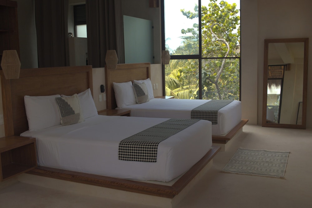Deluxe Double Room, Balcony photo 1