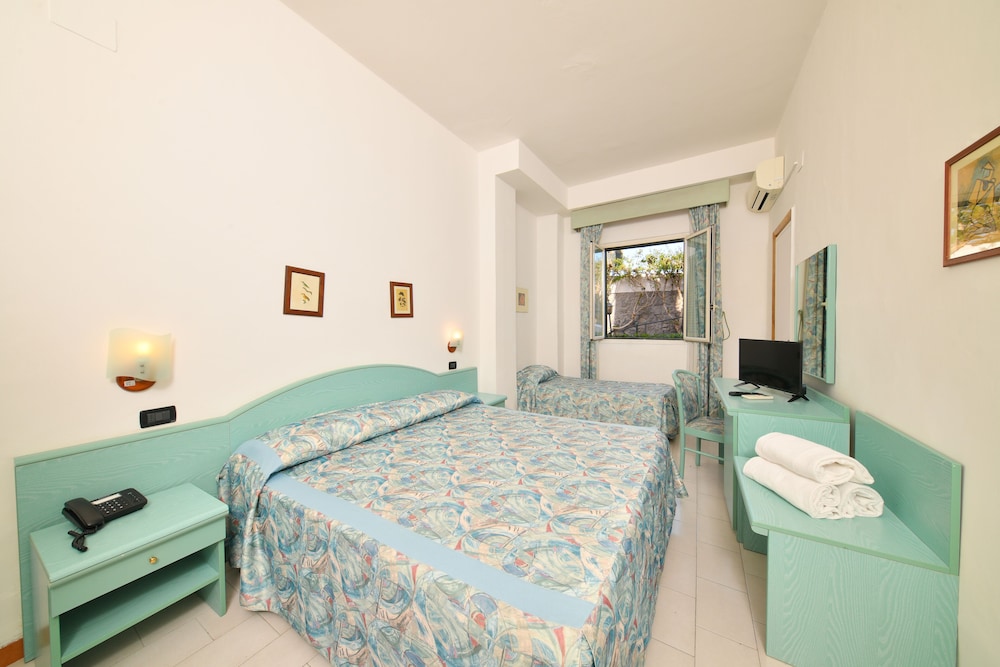 Triple Room photo 1