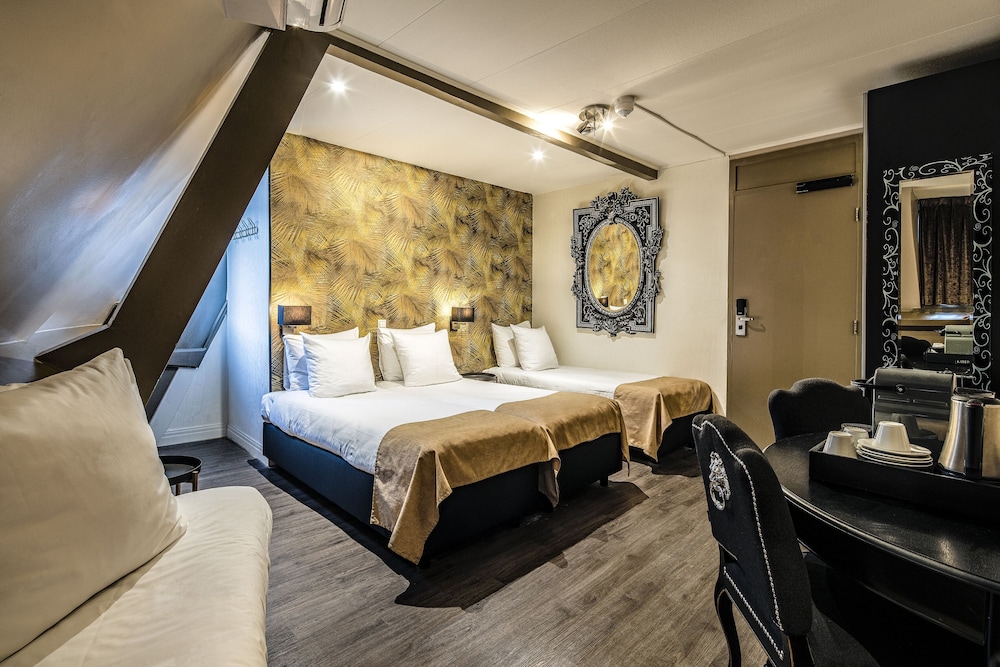 Quadruple Room photo 1