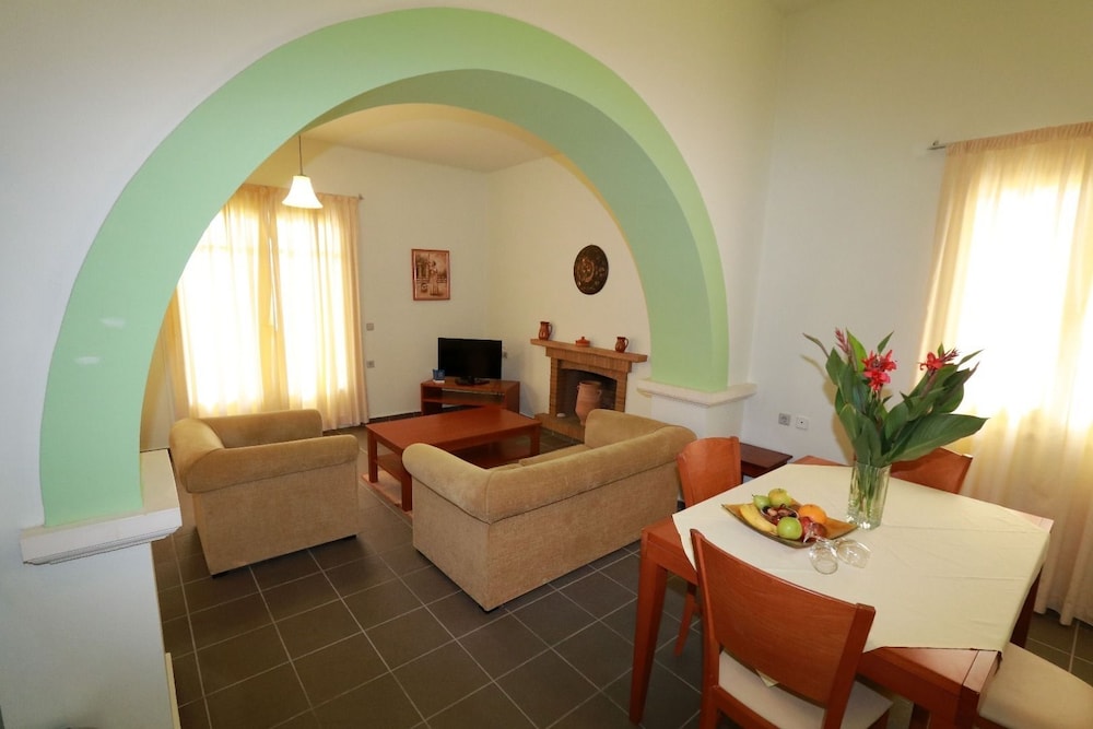 Villa photo 3