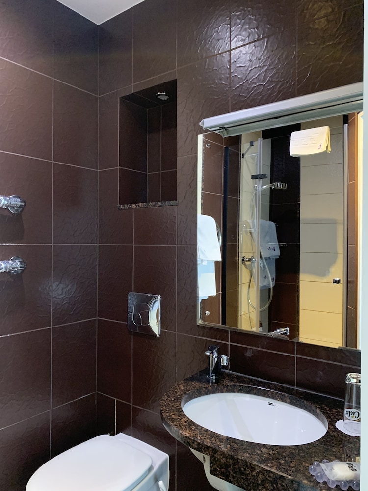 Small Double Room - Photo 10