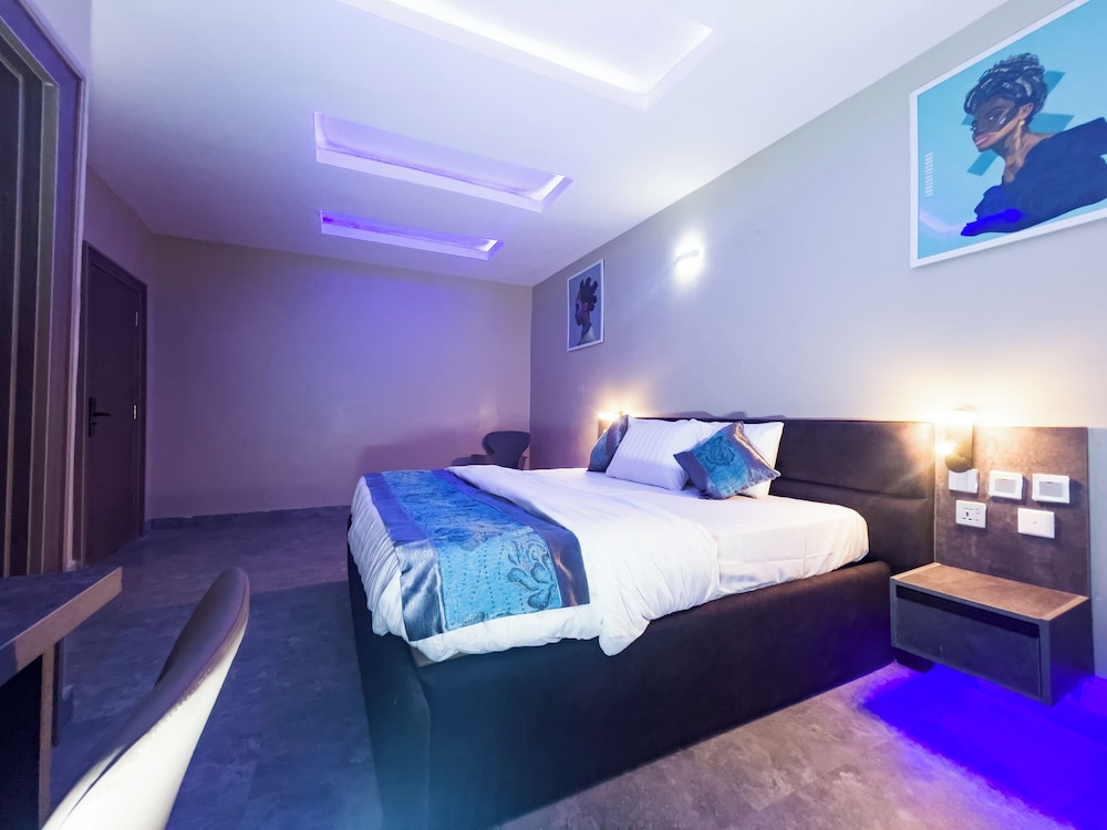 Superior Single Room