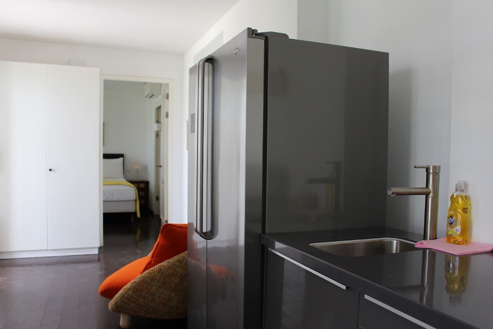 One Bedroom Apartment - Photo 3