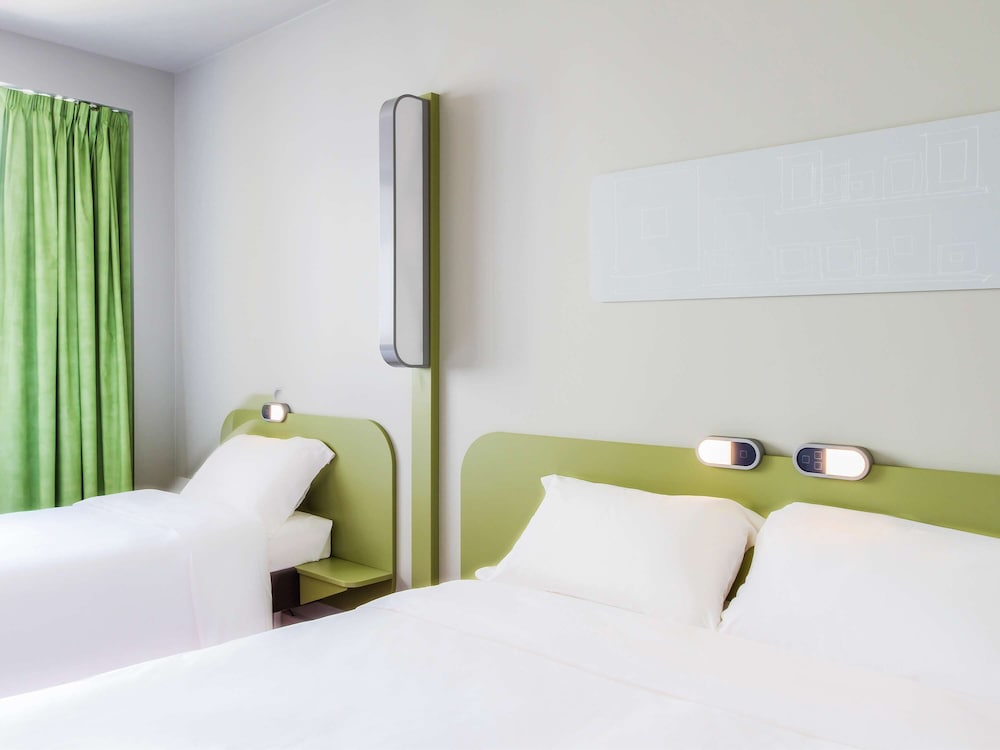 Triple Room, Multiple Beds - Photo 3
