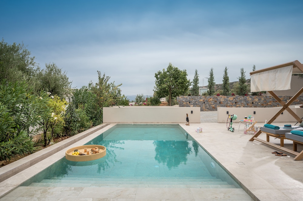Euphoria Villa Garden View with Individual Pool
