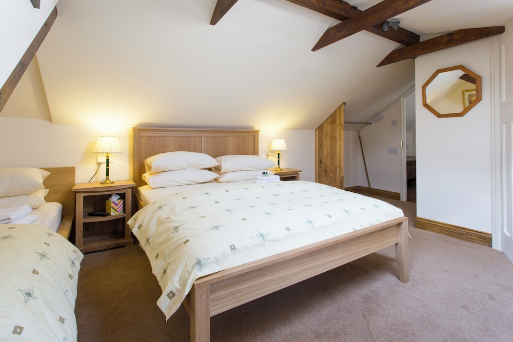Executive Double or Twin Room, Multiple Beds photo 2