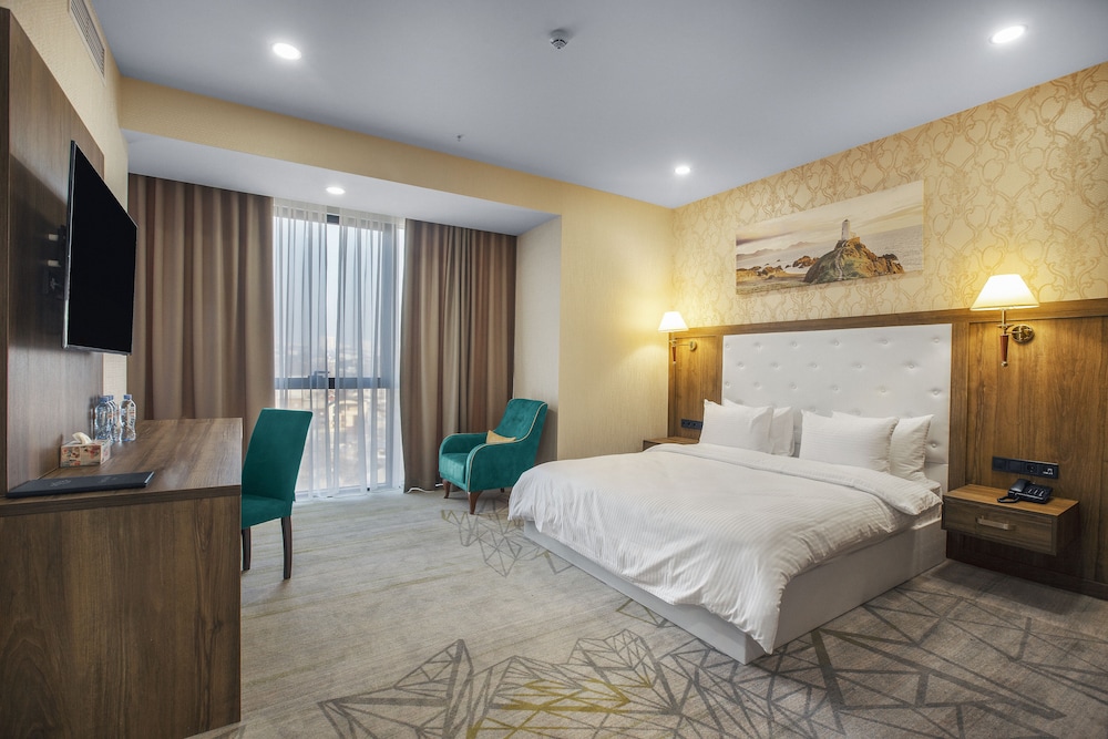 Royal Room photo 1