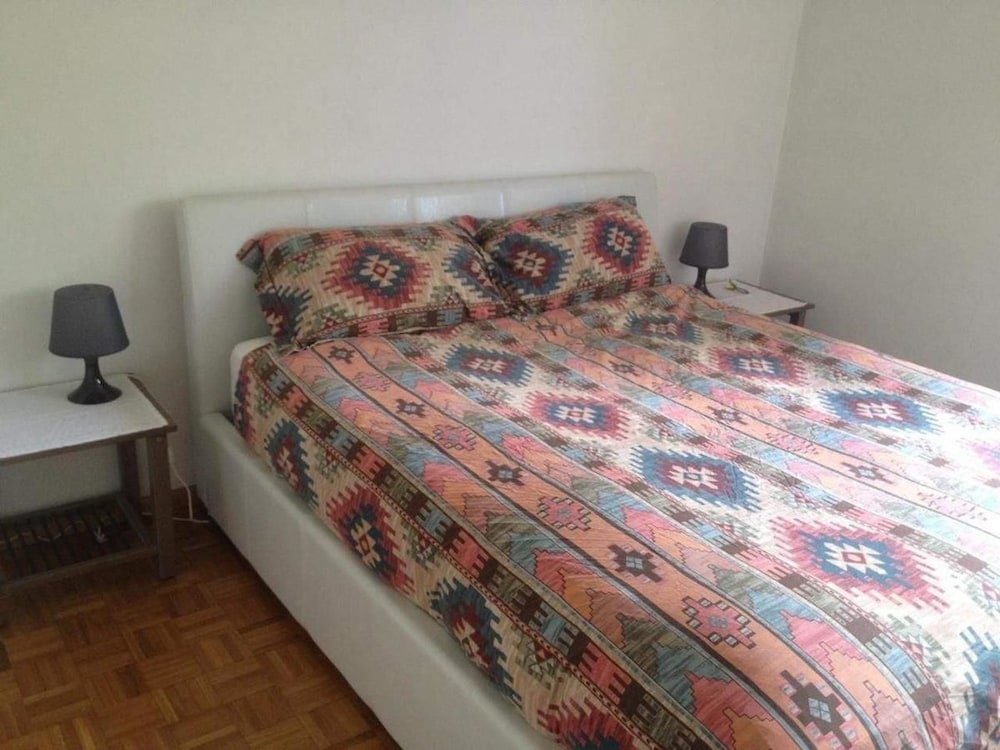 Double or Twin Room (Private External Bathroom)