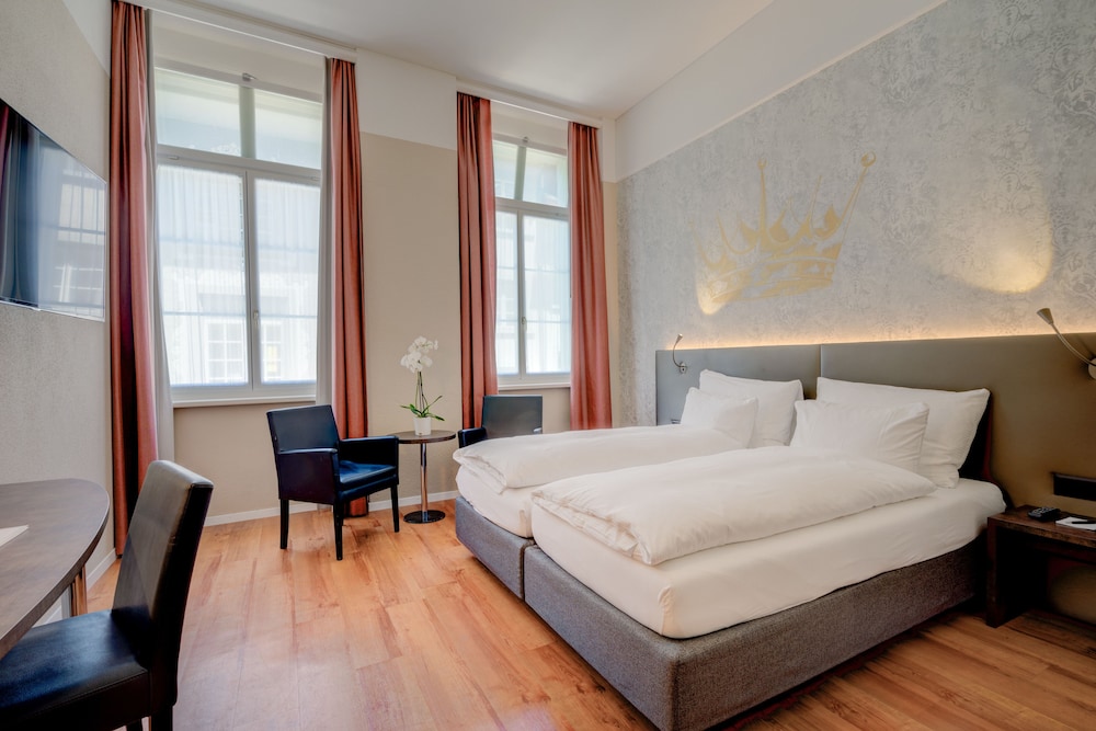 Standard Twin Room - Photo 12