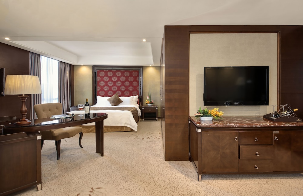 Classic Single Room, 1 Queen Bed - Photo 2