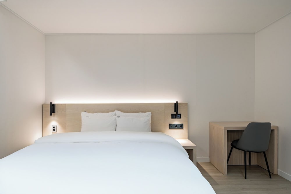 Premium Room - Photo 5