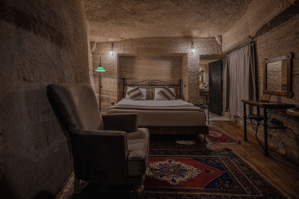 Suite - Photo 12