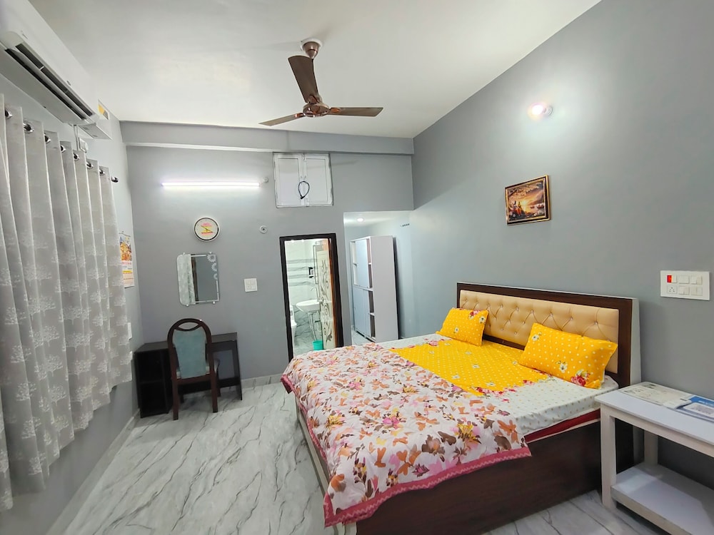 Deluxe Double Room, City View
