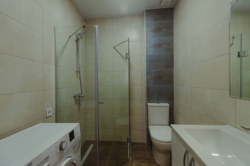 Premium Suite - Photo 22