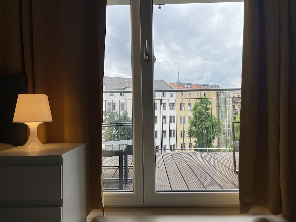 Economy Studio (French Bed 1,40 m x 2 m) photo 3