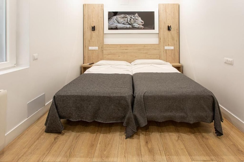 Standard Room photo 2