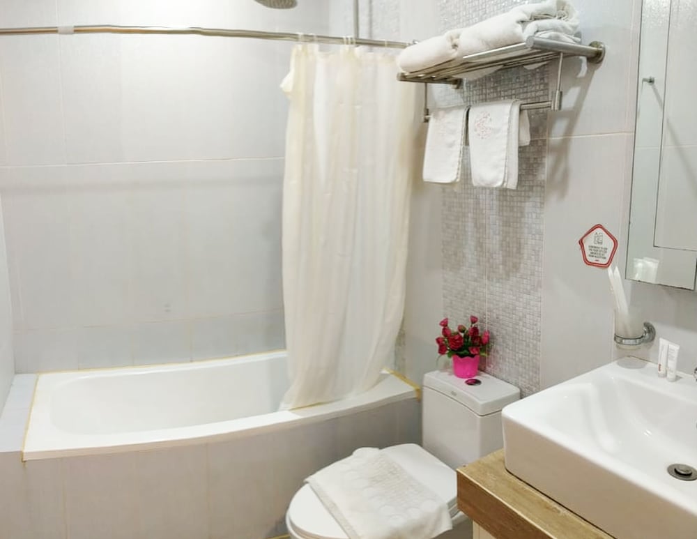 Premium Room, 2 Queen Beds photo 2