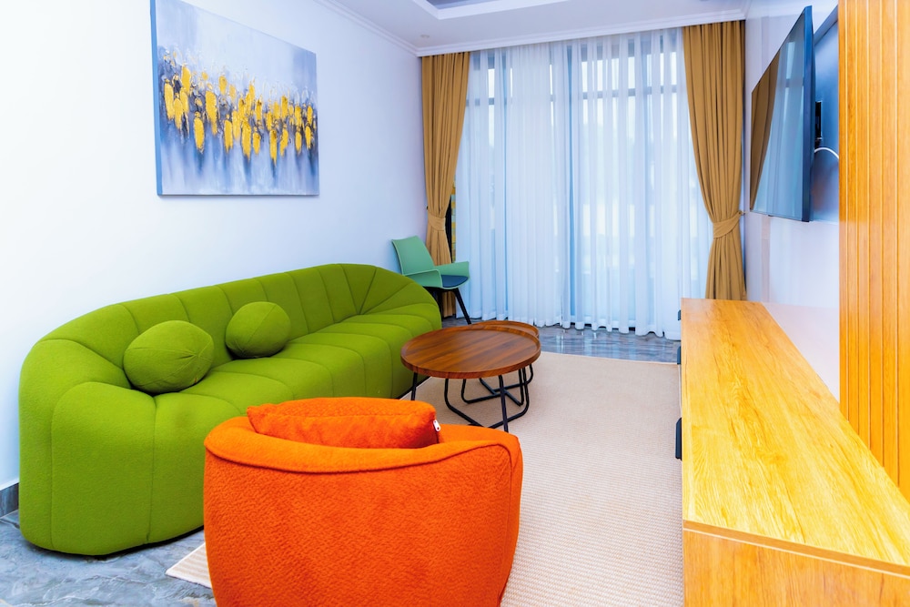 Luxury Apartment, Balcony, City View