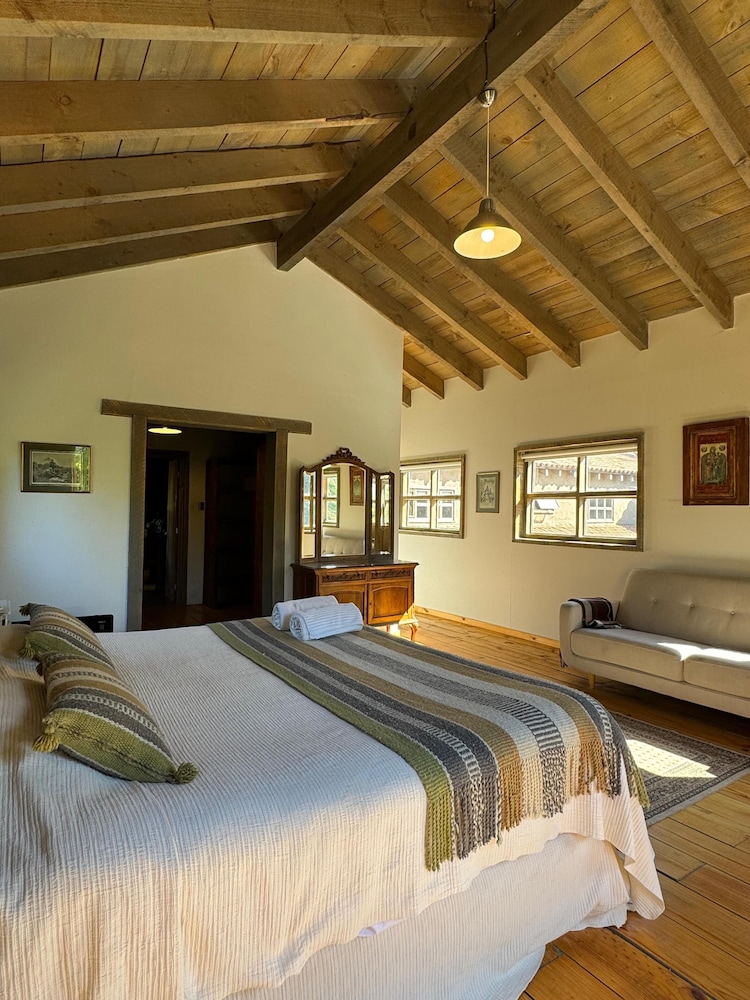 Elite Room