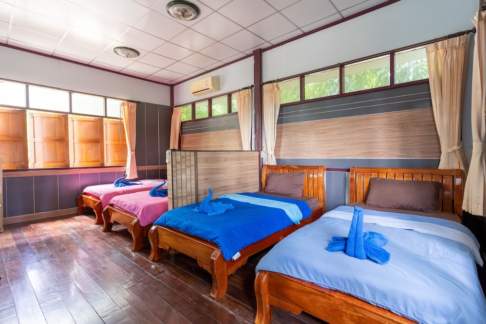 Deluxe Shared Dormitory