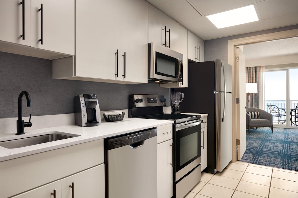 Suite, 1 Bedroom, Oceanfront - Photo 8