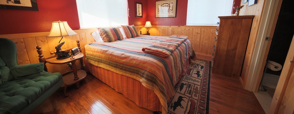 Red Herring photo 2