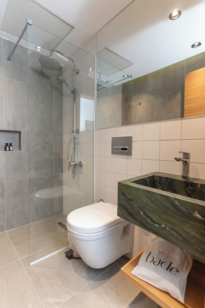 Standard Double Room, Balcony, Lake View photo 2