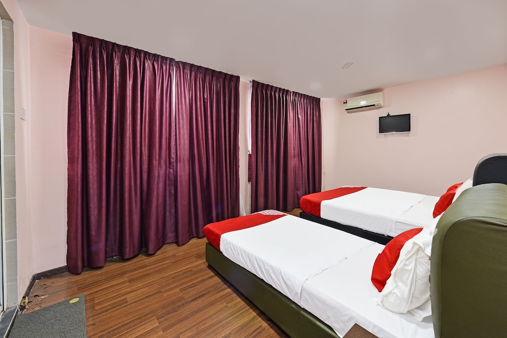 Deluxe Triple Room photo 2