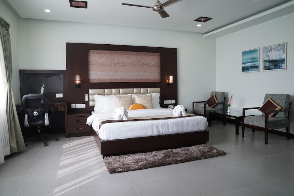 Economy Double Room, 1 Double Bed - Photo 15