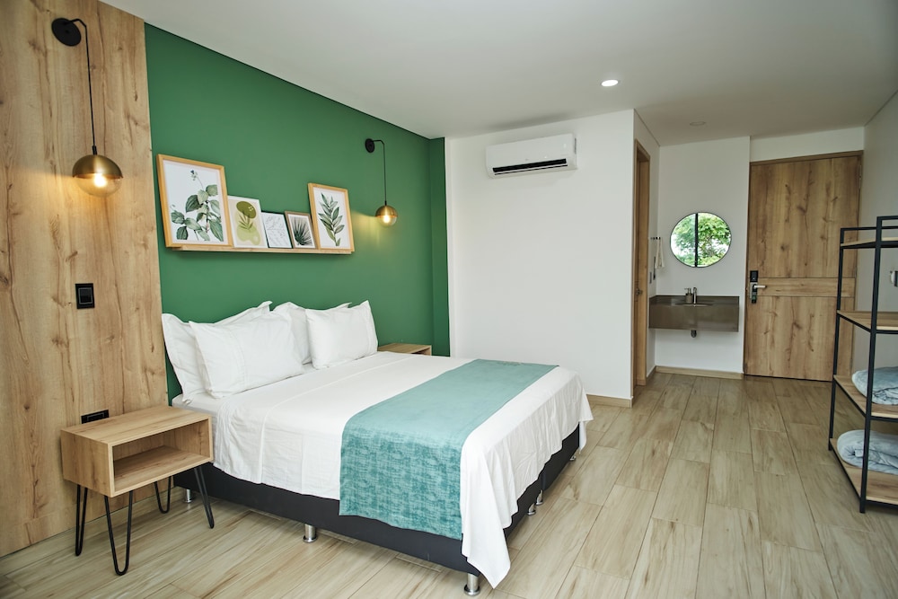 Standard Double Room - Photo 6