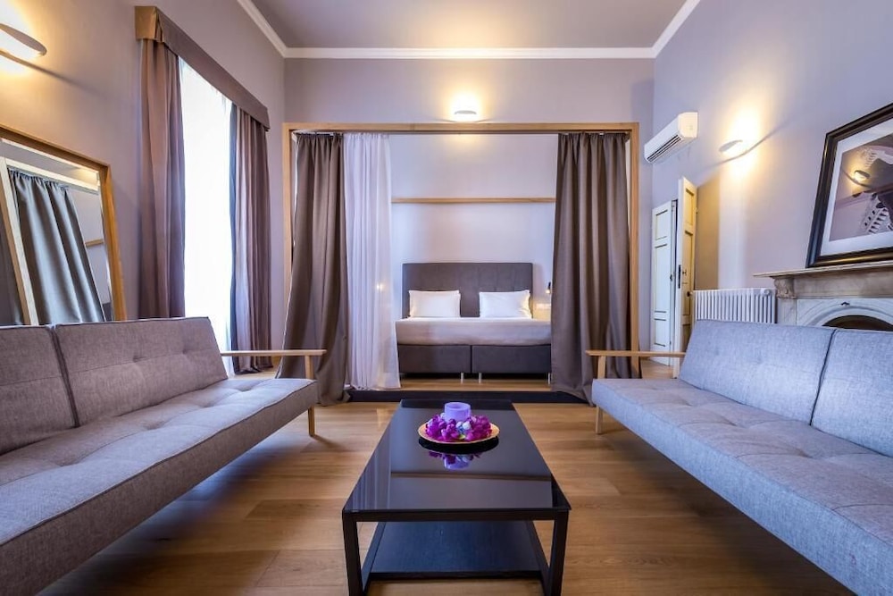 Suite photo 1