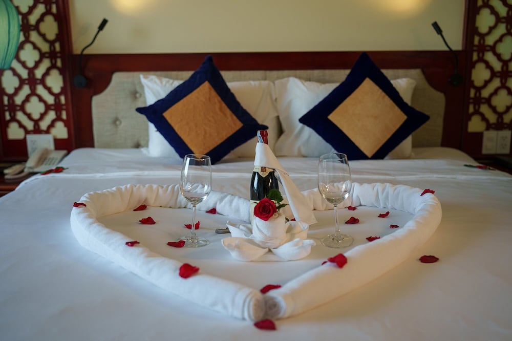 Premier Deluxe Double or Twin Room - Photo 17