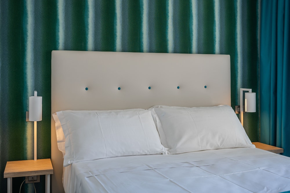 Deluxe Double Room, Balcony - Photo 6