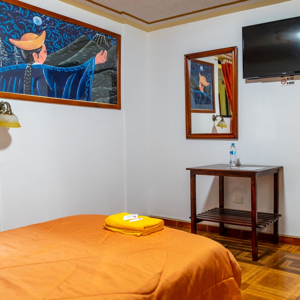 Double Room, 1 Queen Bed, City View photo 3