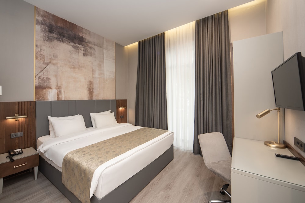 Premium Room, Multiple Beds, Non Smoking, Balcony (Chamber) photo 1