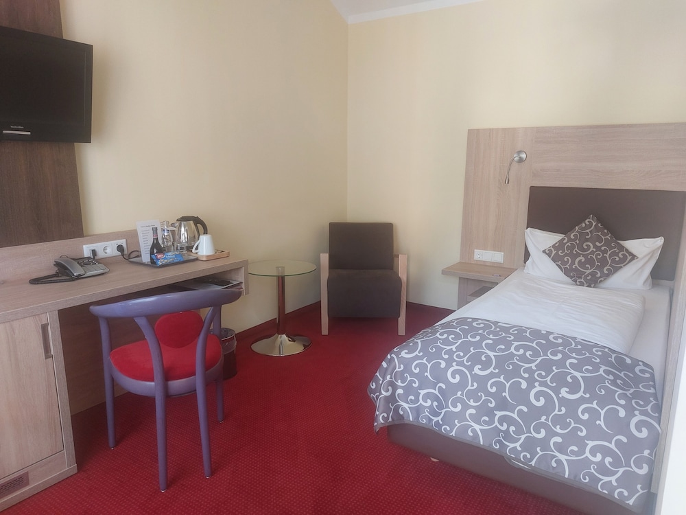 Single Room photo 2