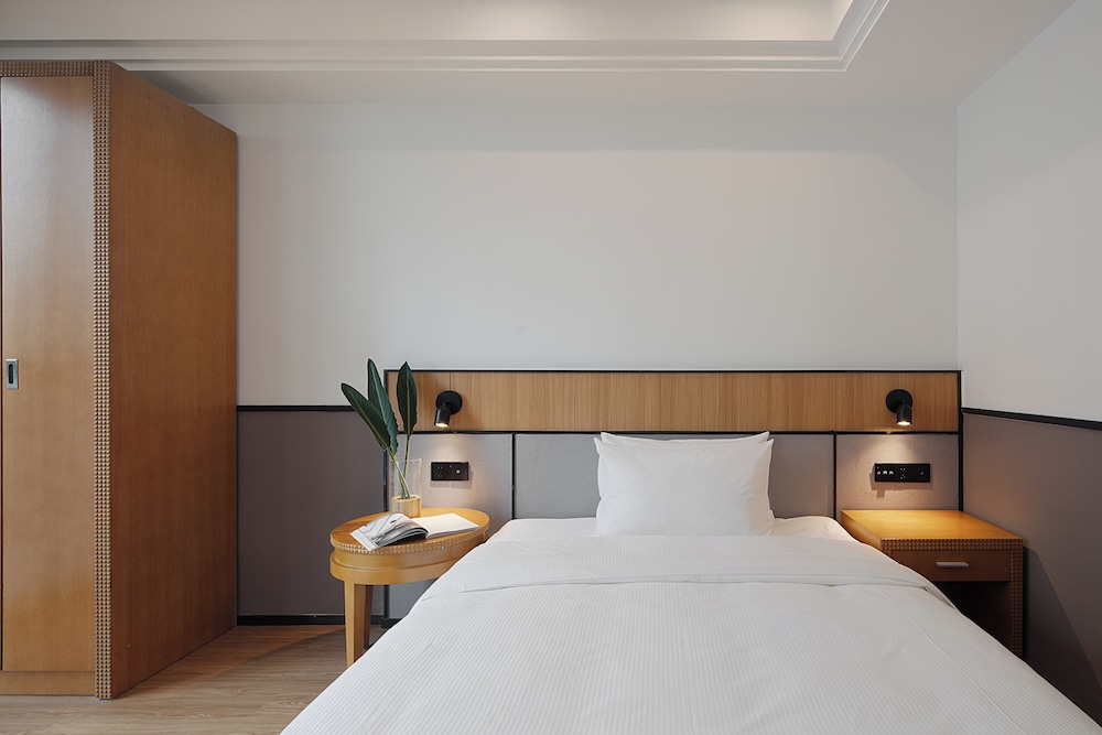 Basic Double Room photo 3