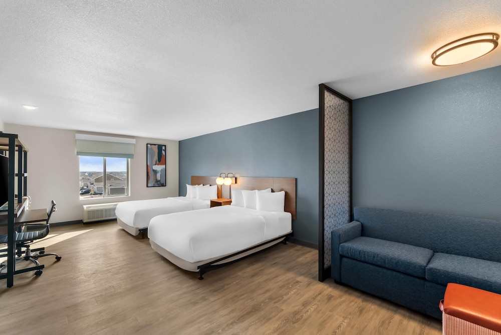 Suite, 2 Queen Beds, Accessible, Non Smoking (Accessible Tub)