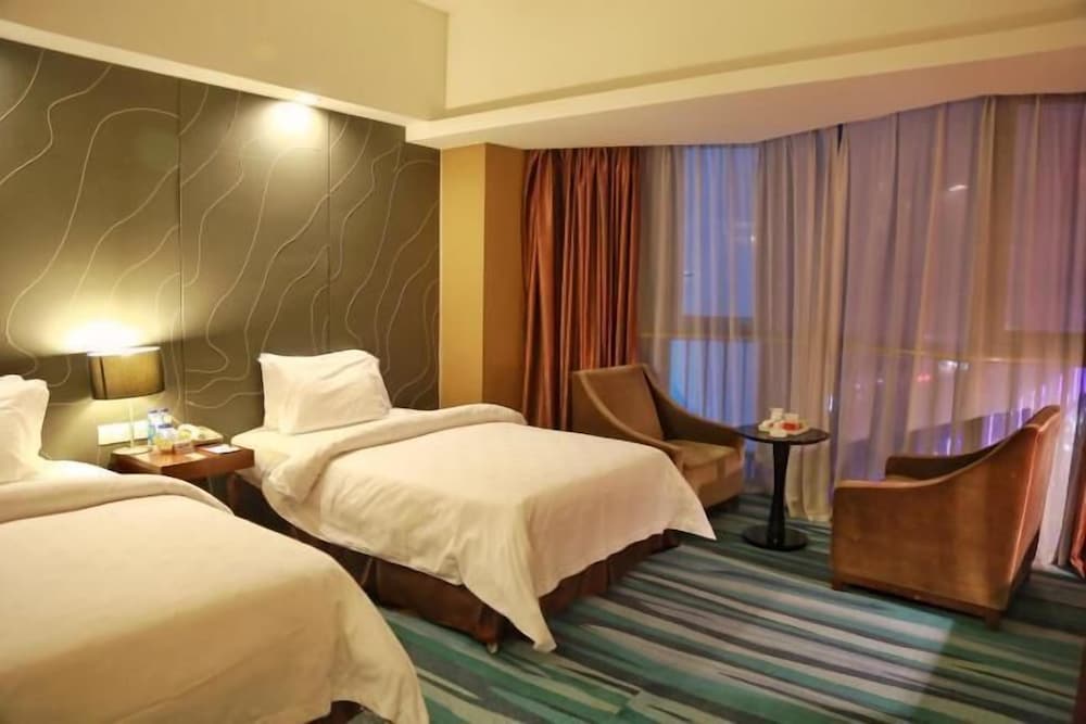 Twin Room (Ultra Sassy)