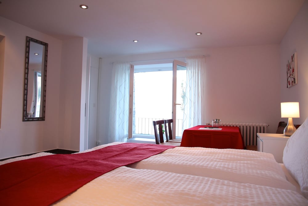 Triple Room, Lake View photo 2