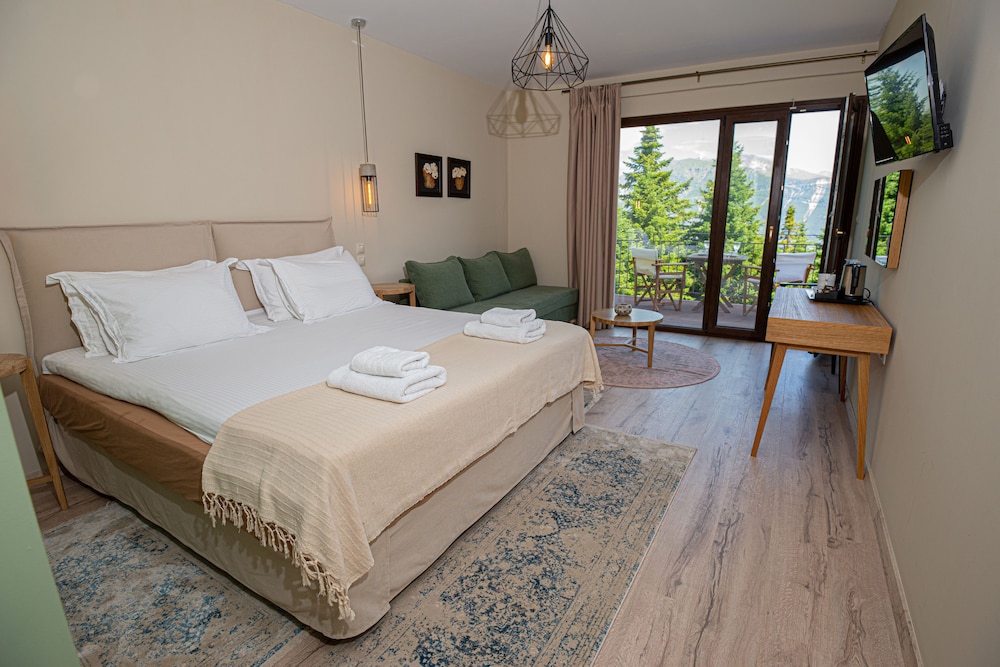 Triple Room, 1 Bedroom, Mountain View