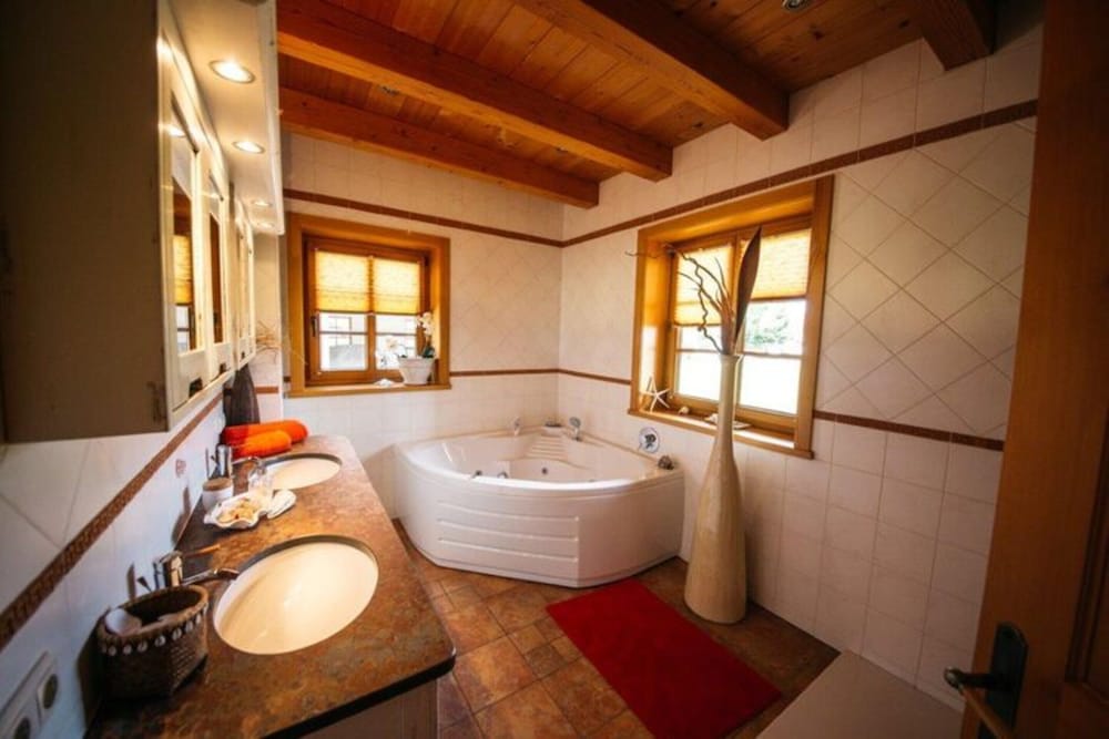 House photo 2