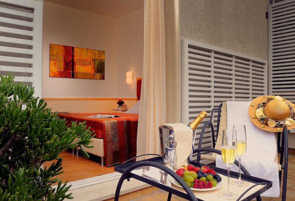 Comfort Room, Multiple Beds (Triple Room) photo 3