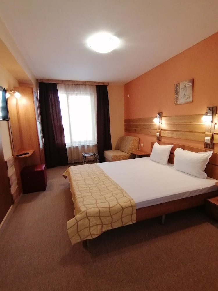 Standard Double Room photo 2