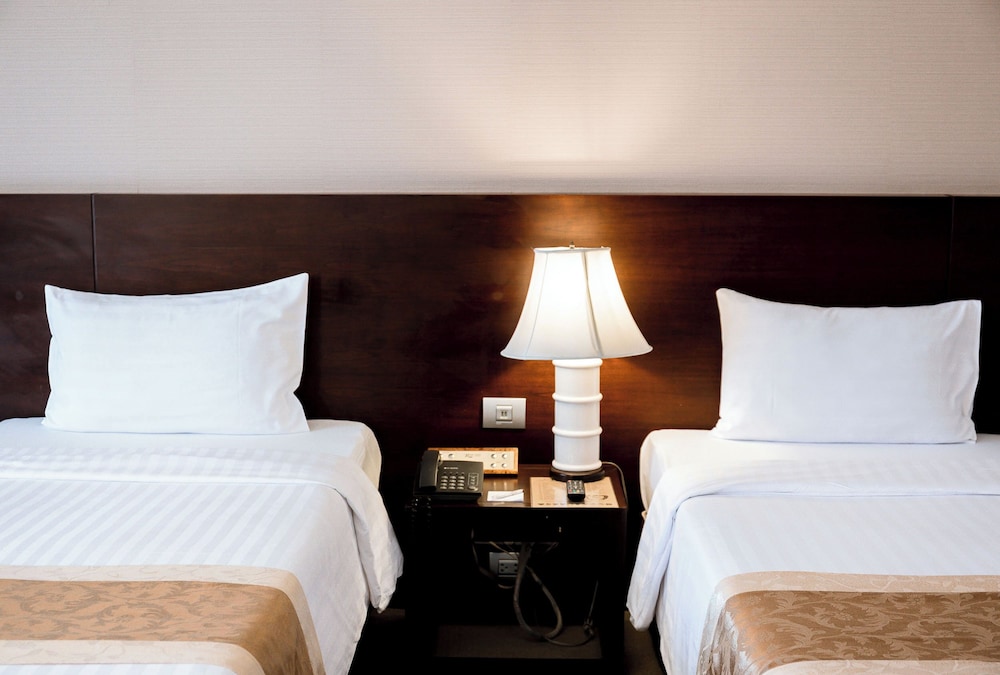 Premier Room (River View)