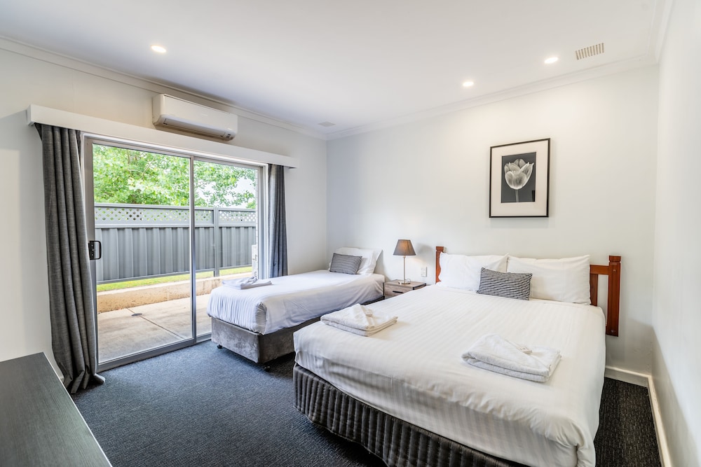 2 Bedroom Premium Suite (Room 13&14) photo 1