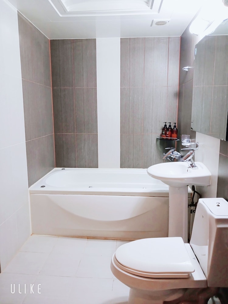 Standard Double Room, Non Smoking, Mountain View photo 3