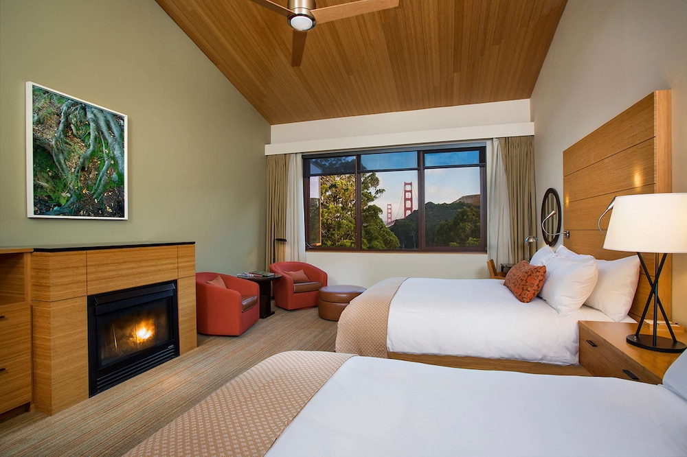 Standard Rooms, 2 Queen Beds, Golden Gate View (Contemporary) - Photo 1