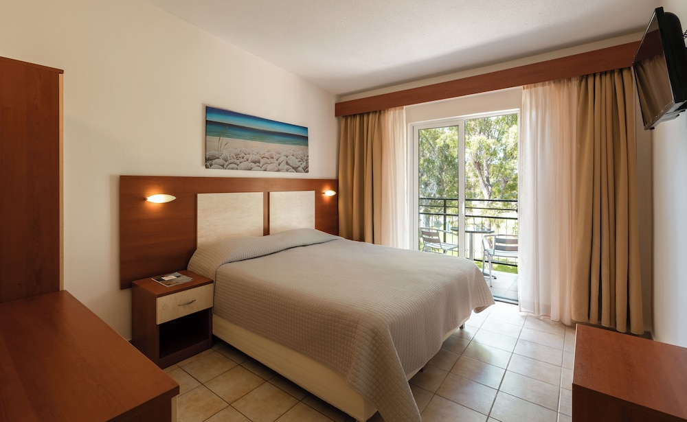 Twin Room, Garden View - Photo 1